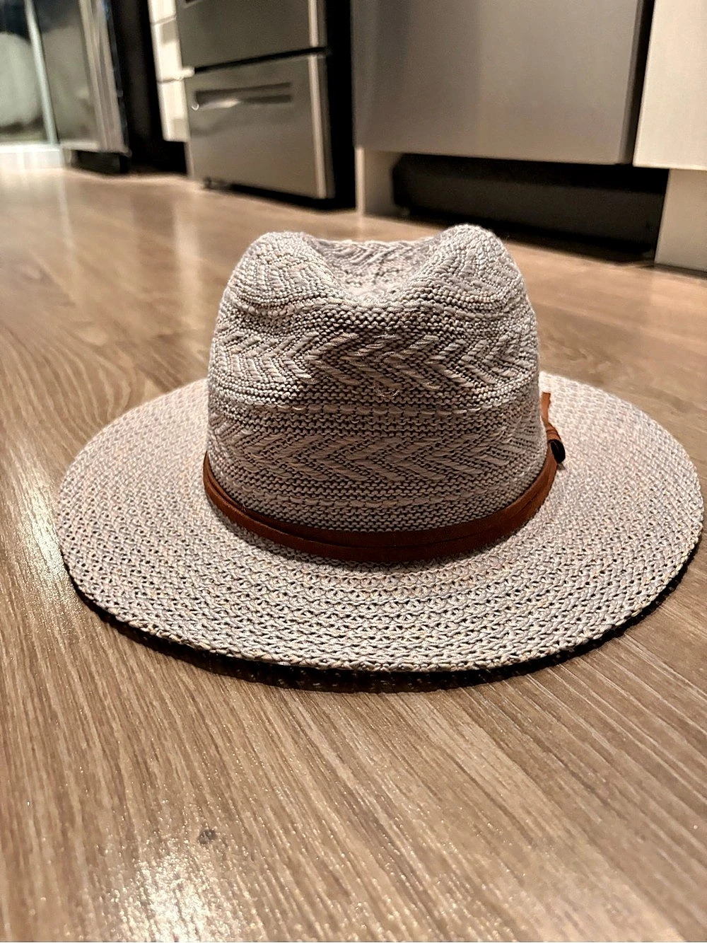 Melrose and Market Geometric Fedora Hat in Gray & Brown Like New